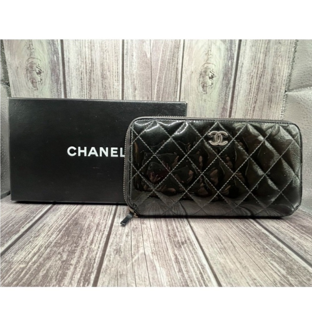 CHANEL Patent Quilted Zip Wallet Black Silver CC Hardware w/ Box EUC - Picture 9 of 13